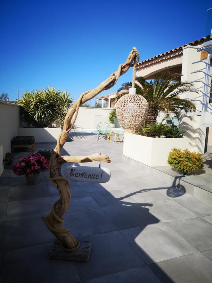 Appartement Au Dessus De La Maison Du Saunier Salin-de-Giraud Esterno foto