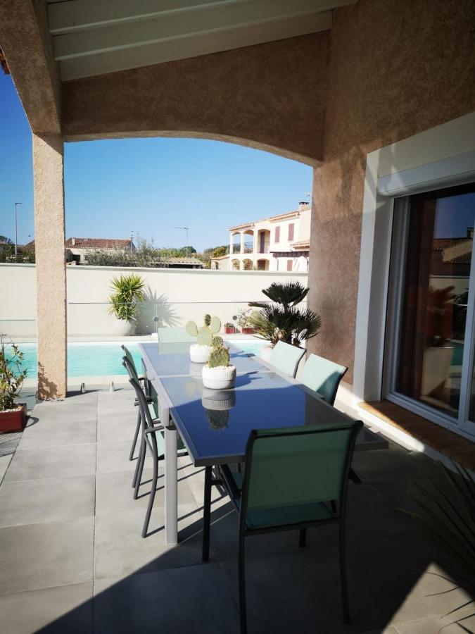 Appartement Au Dessus De La Maison Du Saunier Salin-de-Giraud Esterno foto