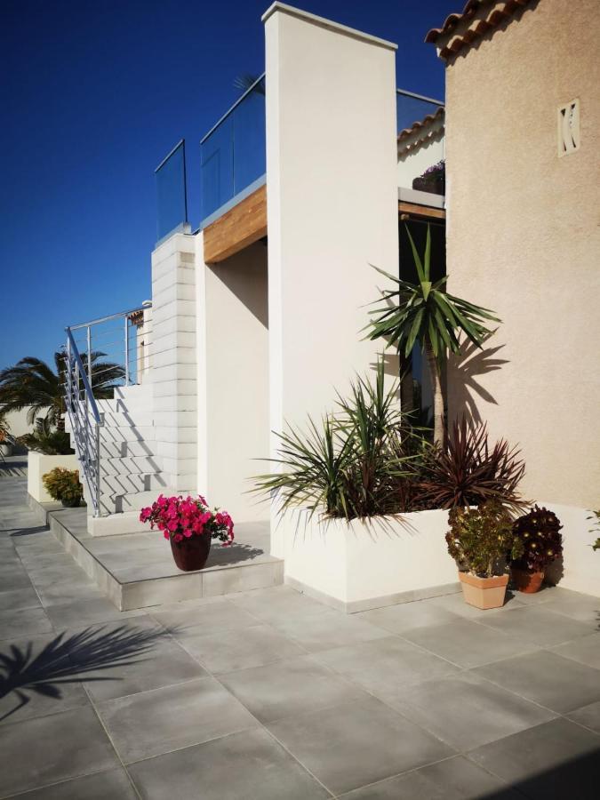 Appartement Au Dessus De La Maison Du Saunier Salin-de-Giraud Esterno foto