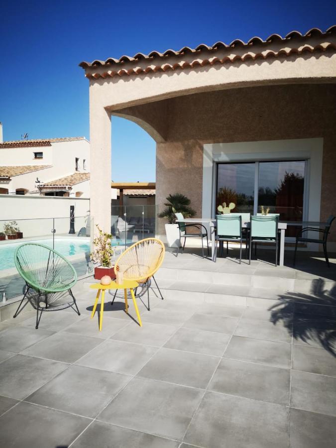 Appartement Au Dessus De La Maison Du Saunier Salin-de-Giraud Esterno foto